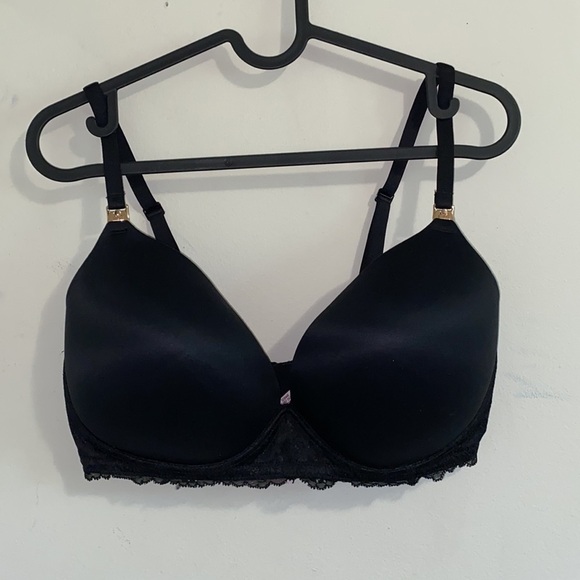 VICTORIAS SECRET Lace Wing Wireless Nursing Bra - Picture 2 of 8